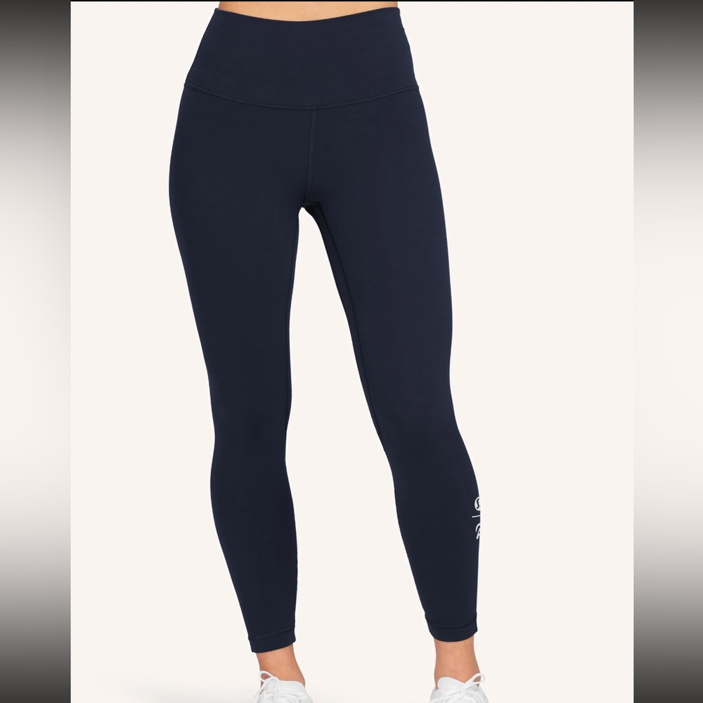 Peloton-lululemon Align Navy BNWT